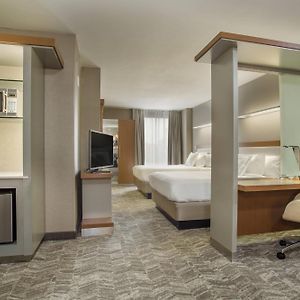 Queen Suite Two Queen Beds Sofa Bed